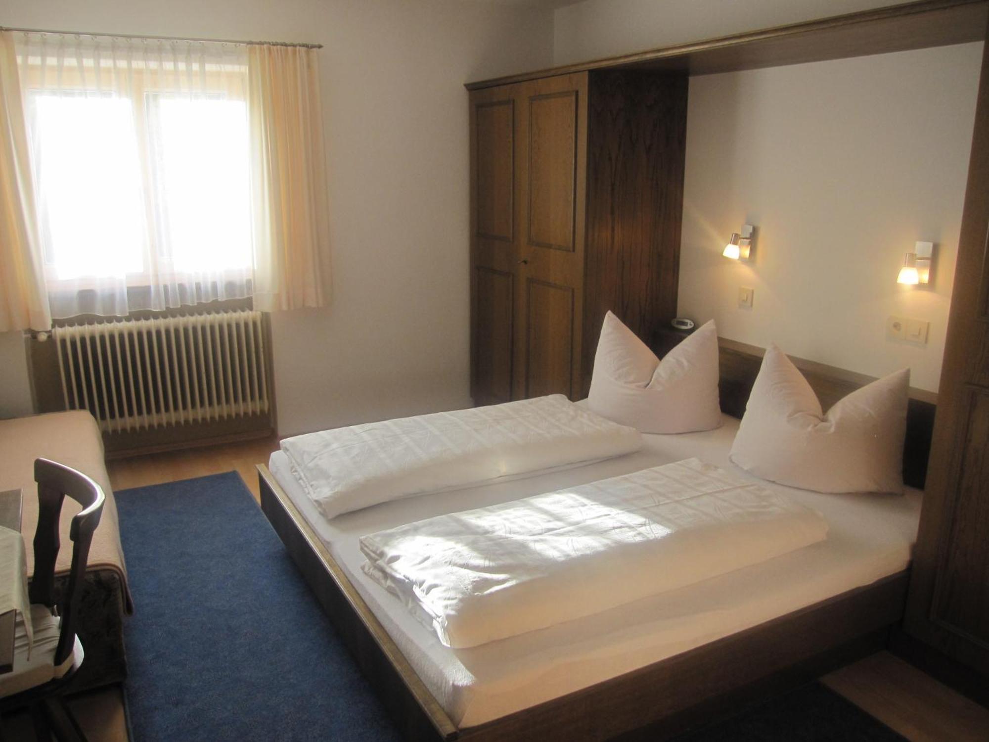 Galzigblick Apartment เพทท์นอย อัม อาร์ลแบร์ก ภายนอก รูปภาพ